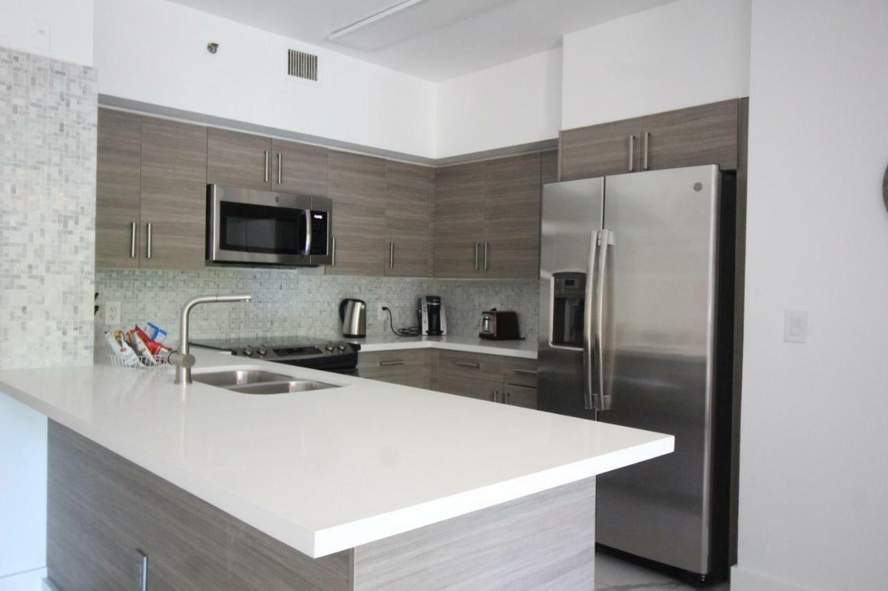 Yacht Club At Aventura 2 Bed 2 Bath Luxurius Cozy Brand New Apartman Kültér fotó