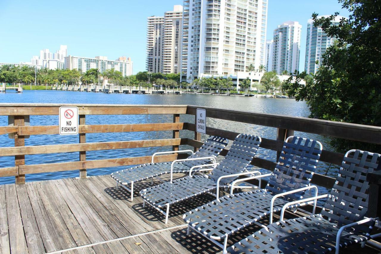 Yacht Club At Aventura 2 Bed 2 Bath Luxurius Cozy Brand New Apartman Kültér fotó